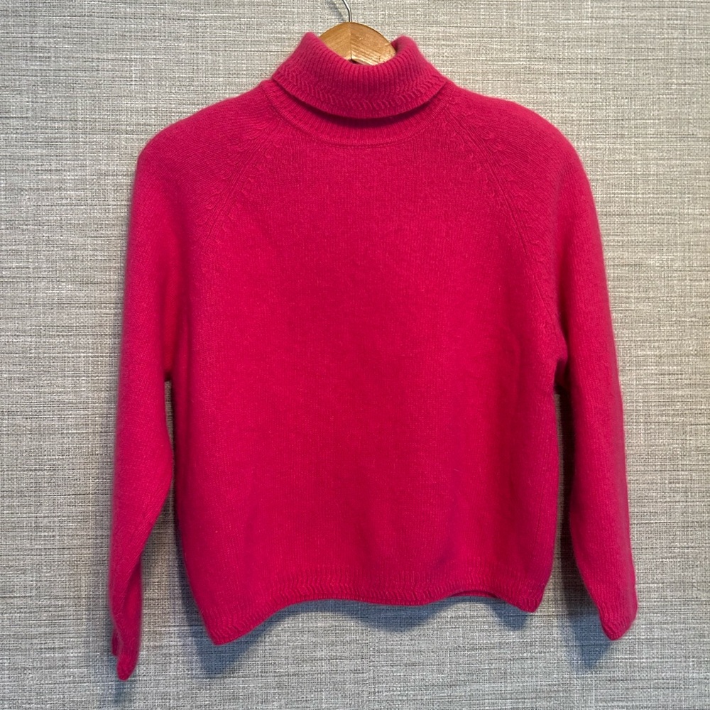Chaus Vintage Hot Pink Lambswool Angora Rabbit Hair Blend Sweater